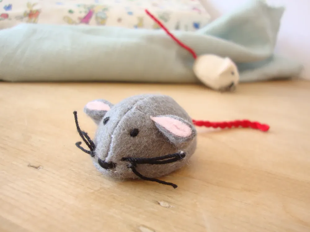 Handmade little felt mouse - grey|Cottontails Baby Hot