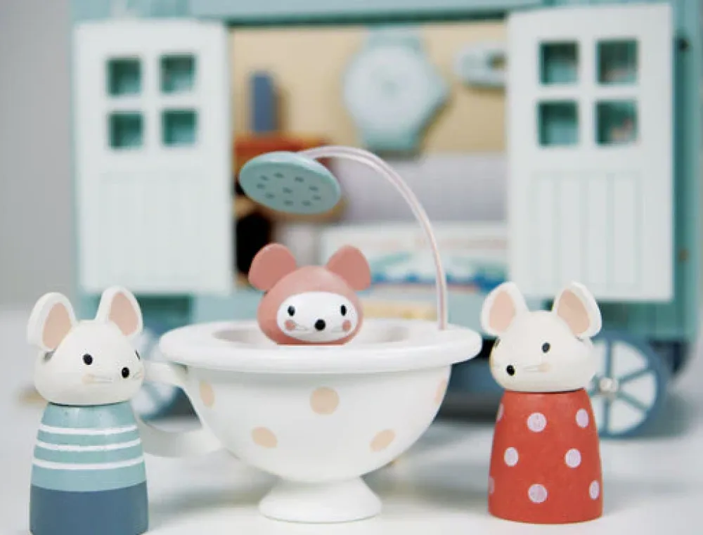 Wooden Shepherd's Hut|Cottontails Baby New