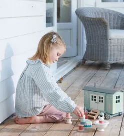 Wooden Shepherd's Hut|Cottontails Baby New